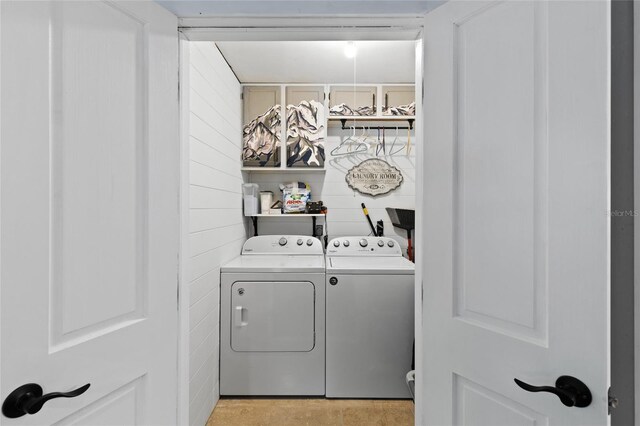 900 SW 62nd Blvd Unit H43, Gainesville, FL 32607 - laundry room with washer and clothes dryer