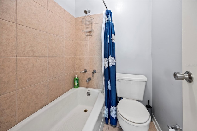 1452 SW 25th Pl Unit D4, Gainesville, FL 32608 - full bathroom with shower / tub combo and toilet
