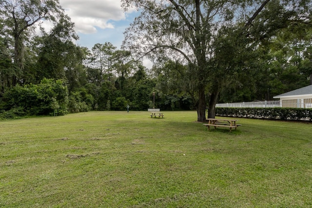 9177 SW 52nd Rd Unit E302, Gainesville, FL 32608 - view of grassy yard
