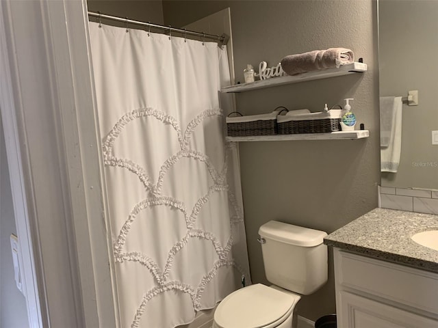 2048 Bristol Grande Way, Orlando, FL 32820 - full bath featuring vanity and curtained shower