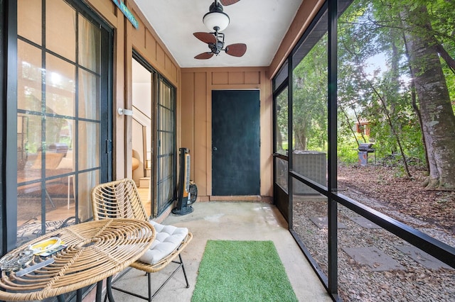 900 SW 62nd Blvd Unit I56, Gainesville, FL 32607 - sunroom with ceiling fan
