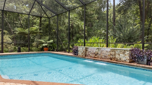 5025 NW 51st Pl, Gainesville, FL 32606 - swimming pool with glass enclosure