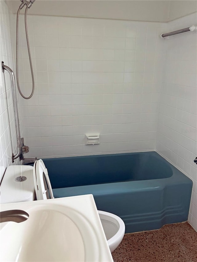 1215 NE 21st Ave, Gainesville, FL 32609 - full bathroom featuring shower / bathtub combination and tile walls