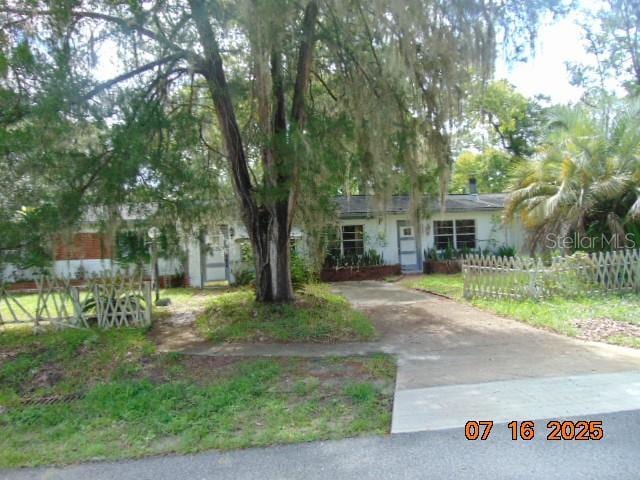 647 NE 23rd St, Gainesville, FL 32641 - photo 1