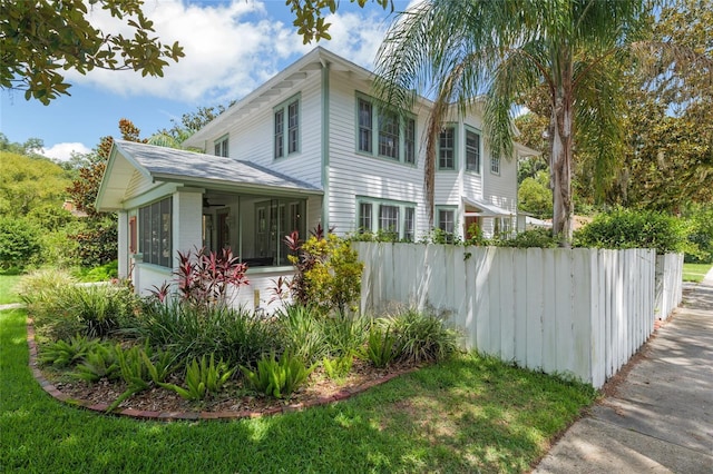 704 NE 4th St, Gainesville, FL 32601 - photo 38