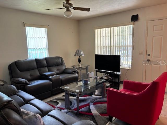 709 NW 3rd St, Gainesville, FL 32601 - photo 4