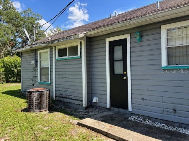 709 NW 3rd St, Gainesville, FL 32601 - photo 9