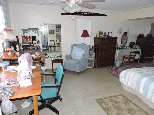 bedroom featuring ceiling fan