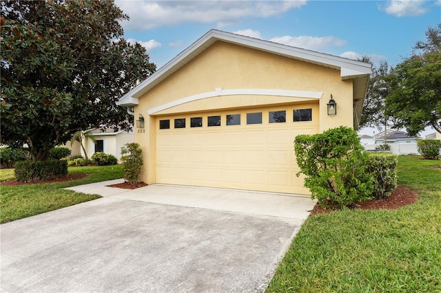 view of front of house featuring a front yard