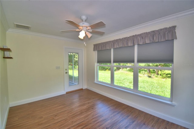 112 Reedy Creek Dr, Frostproof, FL 33843 - unfurnished room with crown molding, wood finished floors, and ceiling fan