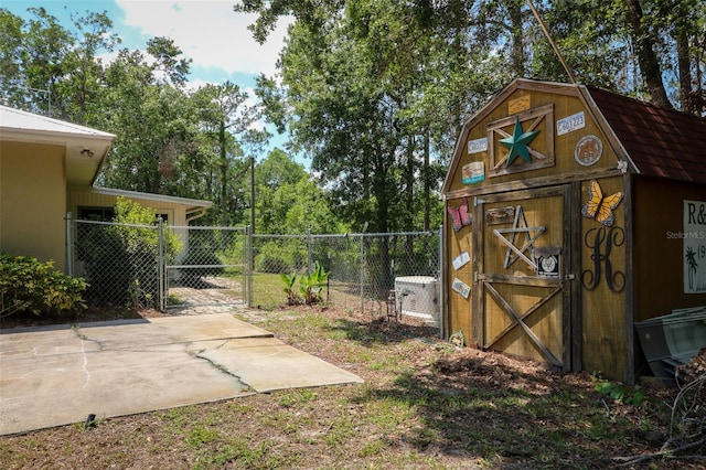 9365 Lemon Dr, Lake Wales, FL 33898 - view of yard with a gate