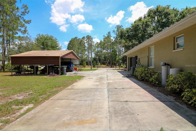 9365 Lemon Dr, Lake Wales, FL 33898 - view of concrete driveway