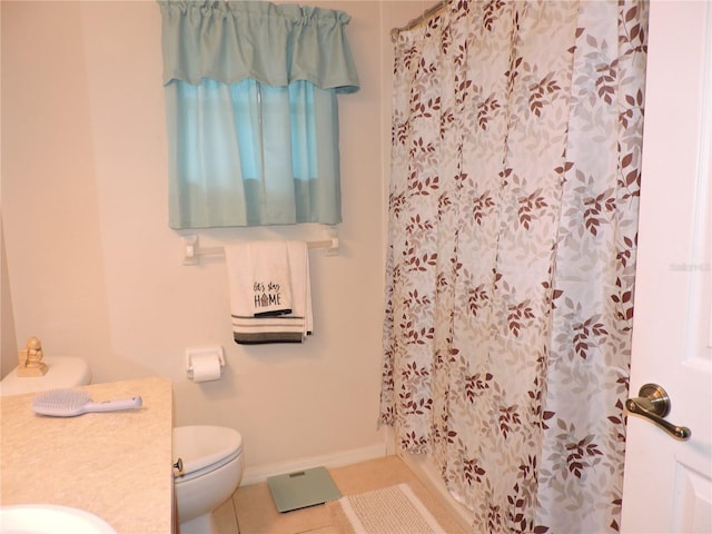 9365 Lemon Dr, Lake Wales, FL 33898 - full bathroom featuring toilet, tile patterned flooring, a shower with curtain, baseboards, and vanity
