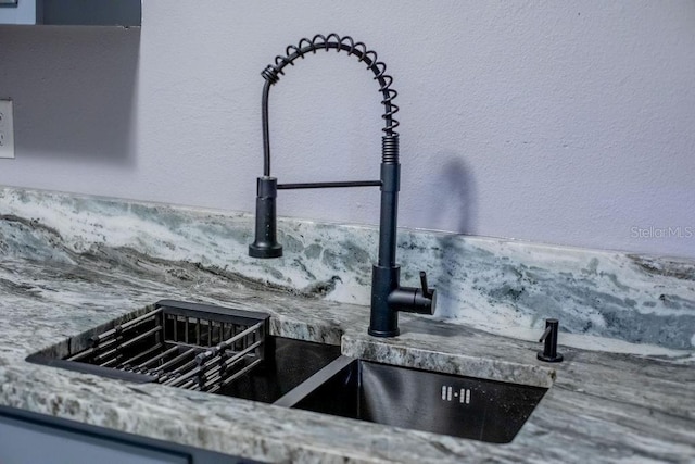 130 E Johnson Ave Unit 206, Lake Wales, FL 33853 - kitchen view of a sink