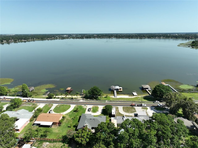 1422 Ave H SW, Winter Haven, FL 33880 - aerial view of property's location with a large body of water
