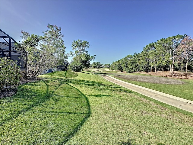 2696 Hemingway Ave, Haines City, FL 33844 - surrounding community featuring a lawn