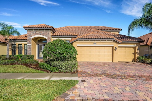 4006 Sunset Lake Dr, Lakeland FL, 33810, 5 bedrooms, 4 baths house for sale