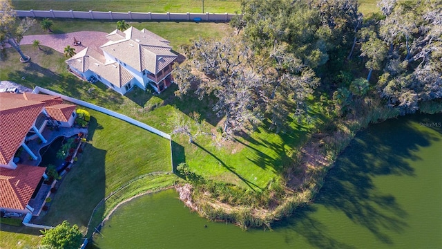 bird's eye view with a water view