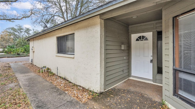 view of property entrance