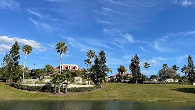 532 Adams View Ln, Auburndale, FL 33823 - surrounding community with a lawn and a water view