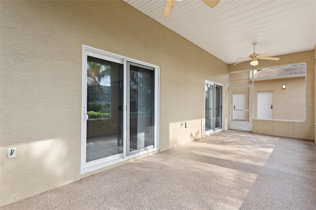 view of terrace featuring ceiling fan