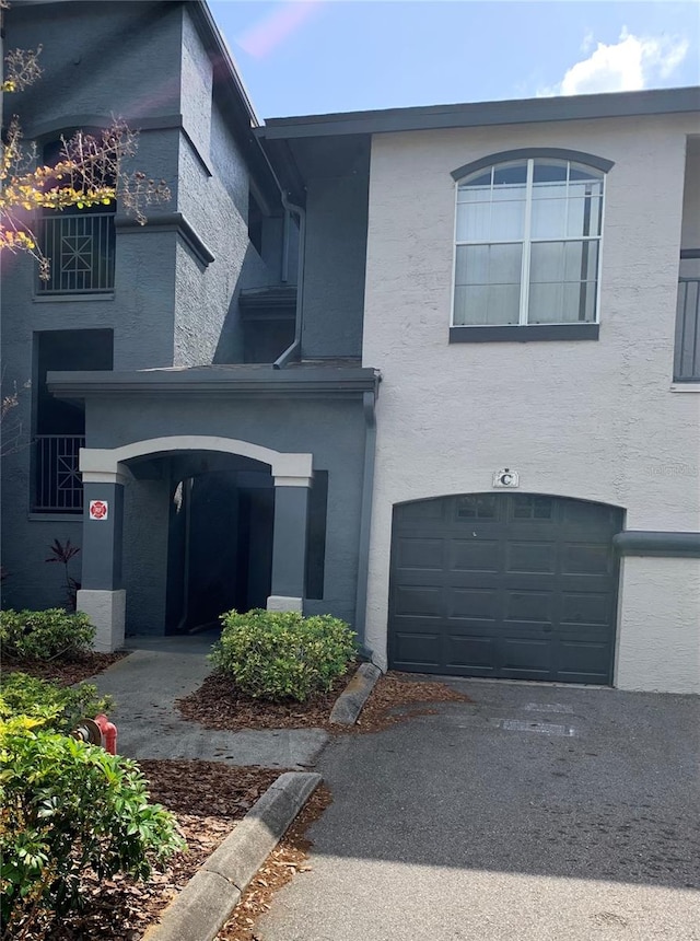 view of front of house with a garage