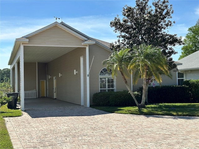 view of front of house with a carport