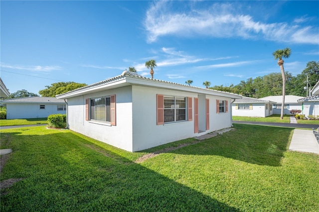 view of front of house with a front yard