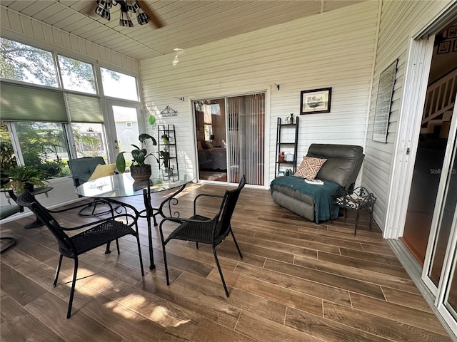 view of sunroom / solarium