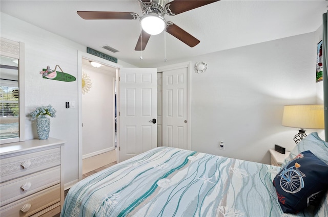 bedroom featuring ceiling fan