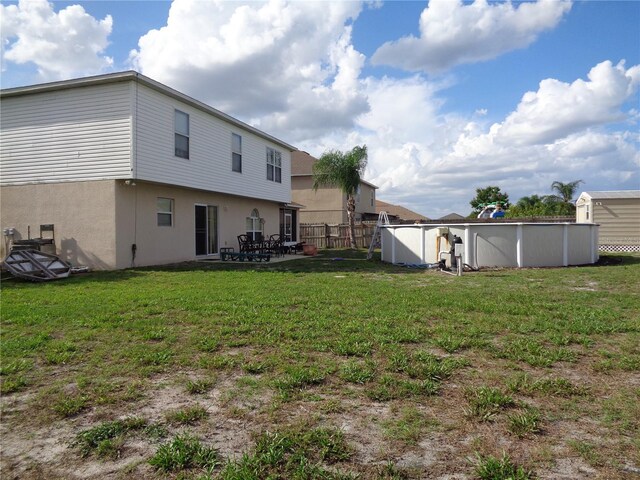 view of yard with a patio area