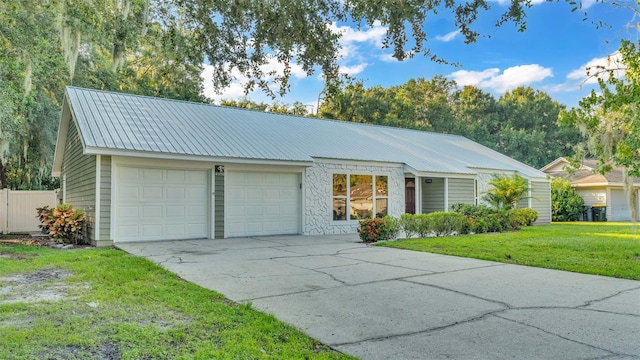 ranch-style house with a front yard