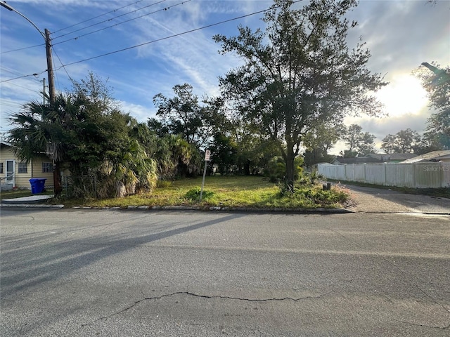 713 N Ohio Ave, Lakeland, FL 33815 - photo 1