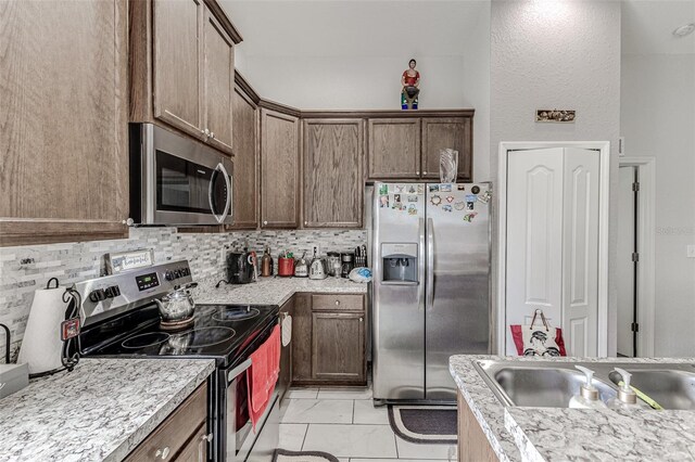 653 Hidden Lakes Ct, Haines City, FL 33844 - photo 20