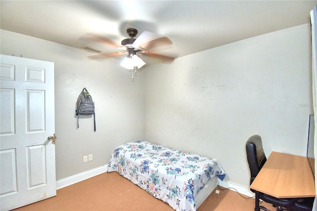 bedroom featuring ceiling fan