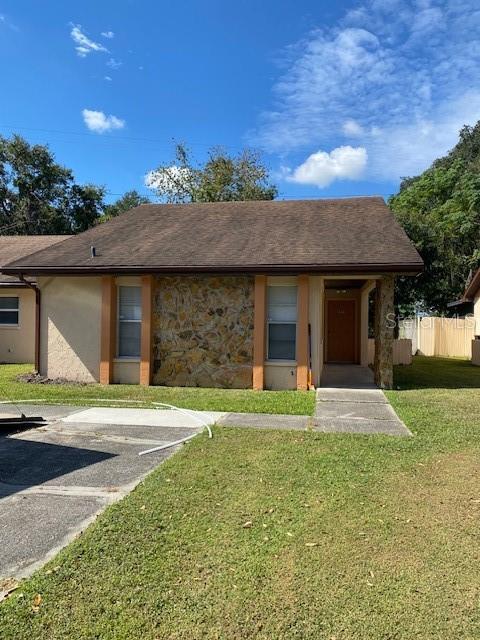 5009 Cimarron Dr, Lakeland, FL 33813 - photo 1
