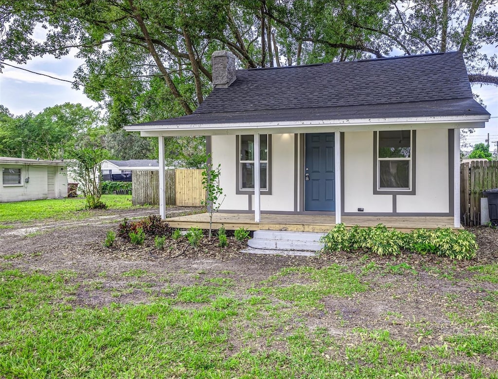 view of front of home with covered porch