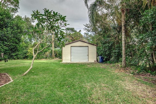 1806 17th St NW, Winter Haven, FL 33881 - view of grassy yard with an outbuilding