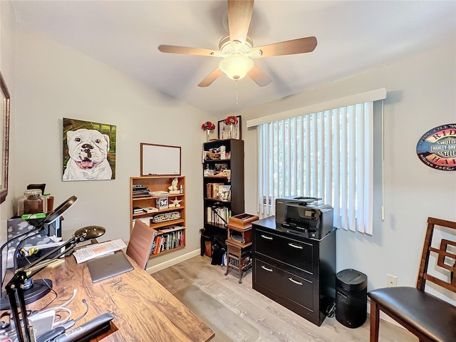 office area featuring light wood-type flooring and ceiling fan