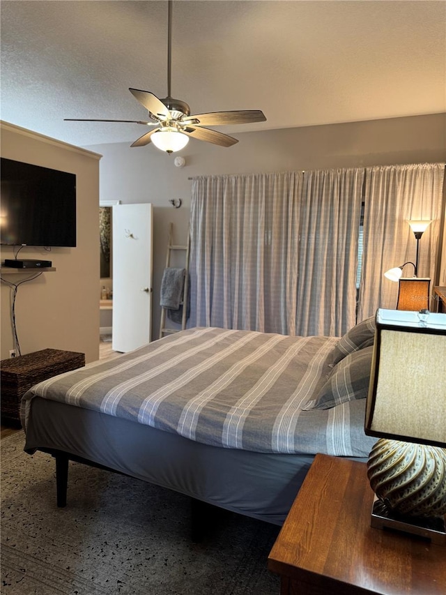 bedroom featuring a ceiling fan