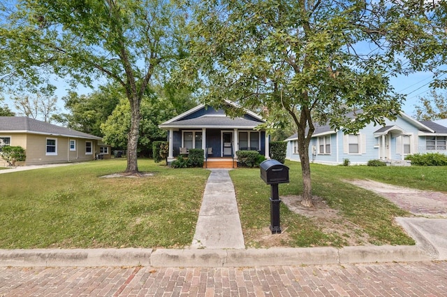 view of front of home with a front lawn