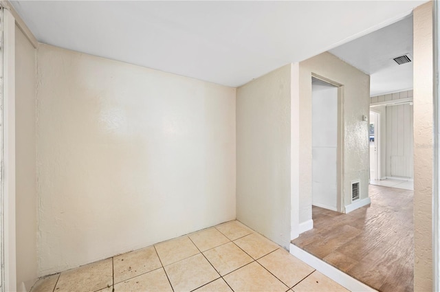 empty room featuring light hardwood / wood-style flooring