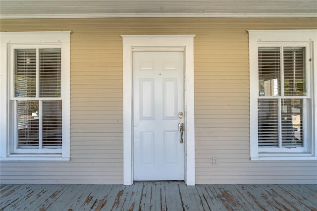 view of entrance to property