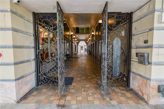 405 Central Ave Unit 210, Saint Petersburg, FL 33701 - view of hallway