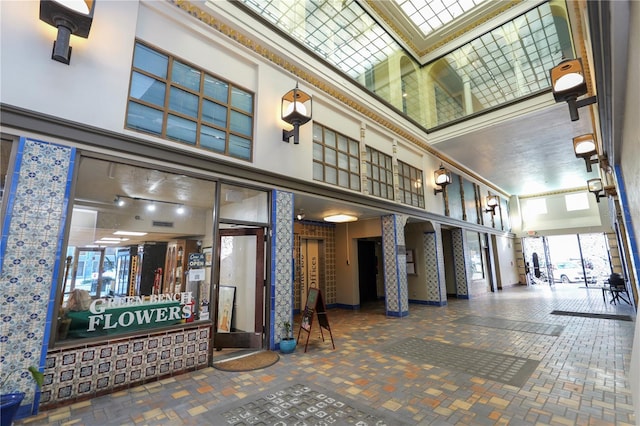 405 Central Ave Unit 210, Saint Petersburg, FL 33701 - common area with a high ceiling