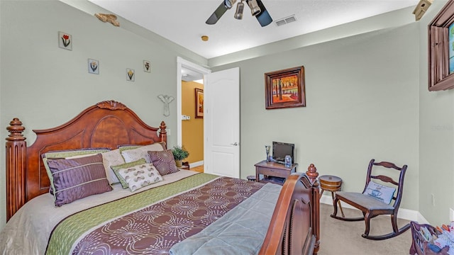 bedroom with ceiling fan