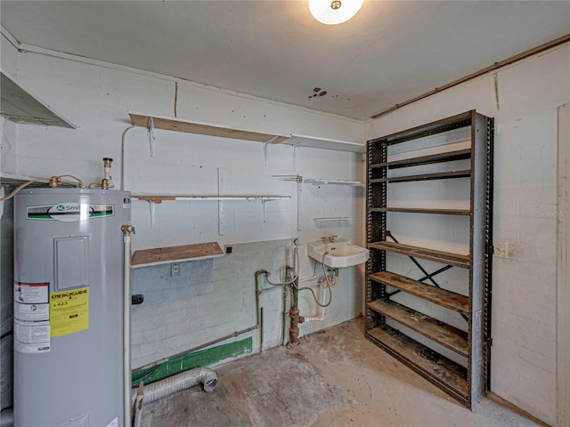 basement with sink and water heater