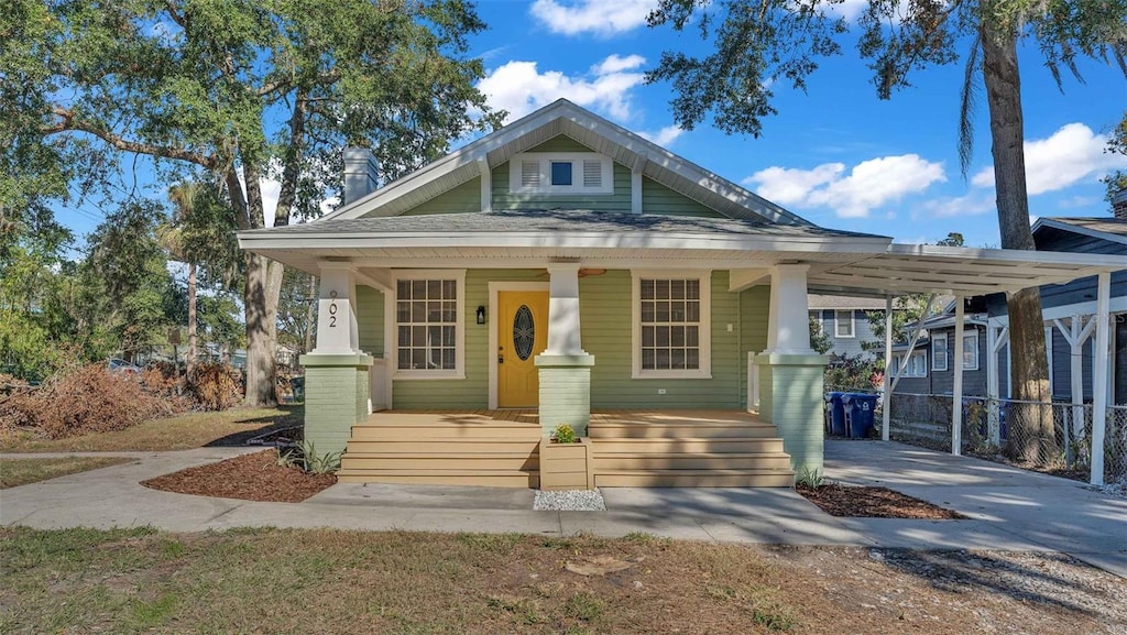 bungalow-style house with covered porch