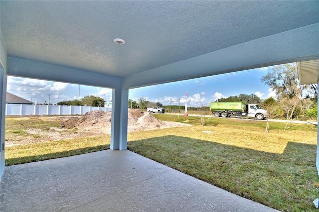 view of yard featuring a patio