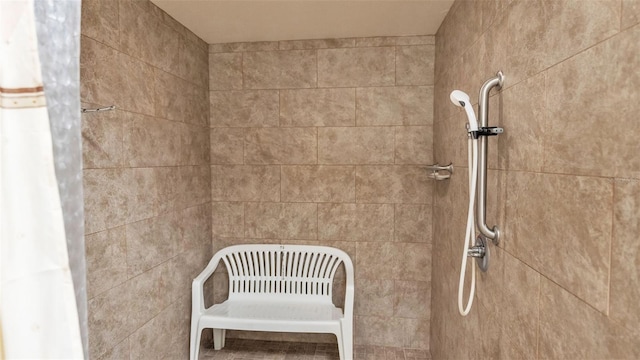 interior space with a shower with curtain